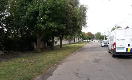 У П'ятихатках вбили 16-річну дівчину: до пошуків нападника залучено близько 150 правоохоронців