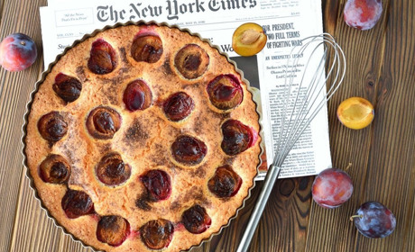 Легендарний сливовий пиріг за рецептом The New York Times