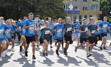 "Шаную воїнів. Біжу за Героїв України": у Фастові відбувся Всеукраїнський забіг