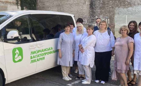 Мобільна бригада медиків 11-15 вересня надаватиме переселенцям з Луганщини допомогу. В яких містах