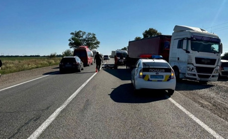 Біля села Розселенець сталася аварія: водій вантажівки на смерть збив велосипедиста