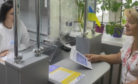 Гуманітарні хаби Луганщини звітують про надану минулого тижня допомогу для ВПО. Де і скільки видали