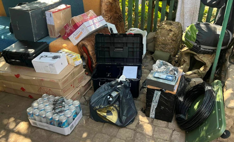 Пів мільйона для військових: заступник міського голови відвіз «подарунки» на схід
