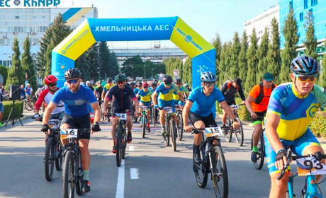Велосипедисти ПАЕС завоювали призові місця на благодійних змаганнях «Blue Lakes Race 2023»