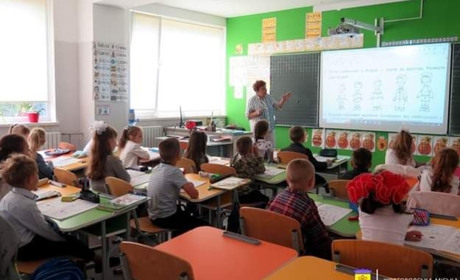 Навчальний рік у Жовтих Водах: скільки шкіл і садочків працює та чи є там укриття