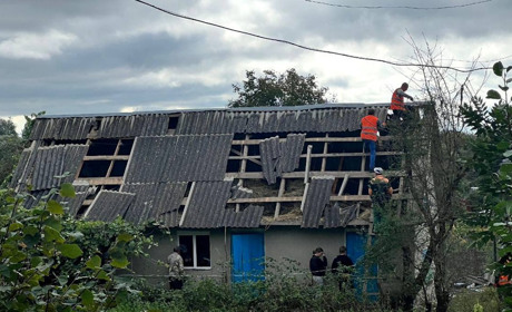 17 «шахедів» атакували Хмельниччину: пошкоджень зазнали 12 домоволодінь, школа, котельня