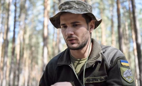 Десантник з Одещини, який втратив руку, повернувся до служби: "Я втратив руку, але не свої знання"