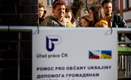 У Чехії скоротили час прийому заявок на гуманітарне житло для переселенців: що відомо?