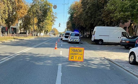 ДТП в Чернігові: постраждала шестирічна дитина на пішохідному переході