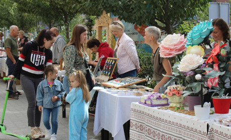 Іменини Старокостянтинова: 814 річницю відзначили з виставкою, пленером та квестом. ФОТО
