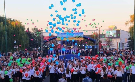 Досліджують, грають, виступають на сцені. Якими талантами може похвалитись молодь Краснограда