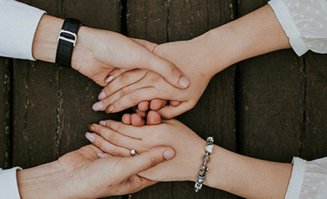 Сексуальне насильство: як допомогти жінкам?