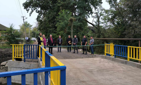 У Шипинцях збудували міст через річку Совиця