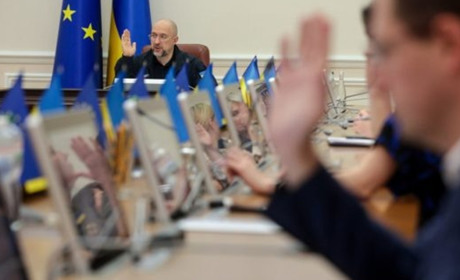 Бюджет війни — 2024: що чекає на українську економіку наступного року
