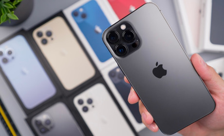 iPhone 13 Pro vs. конкуренти: хто насправді лідер?