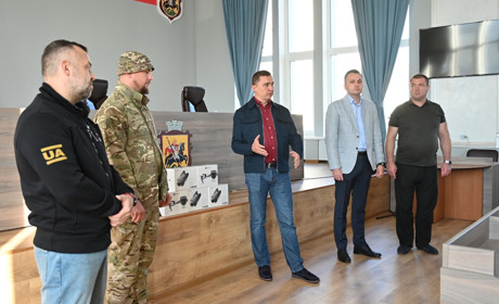 Передали захисникам дрони, придбані за кошти, які раніше були виділені для футбольного поля