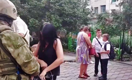 Прислужують окупантам. Дванадцятьом освітянам Луганщини повідомлено про підозру у колабораціонізмі