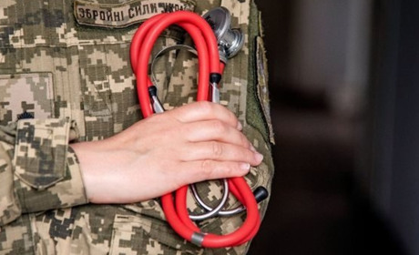 Військовий облік жінок медиків: хто і навіщо має йти до центру комплектування