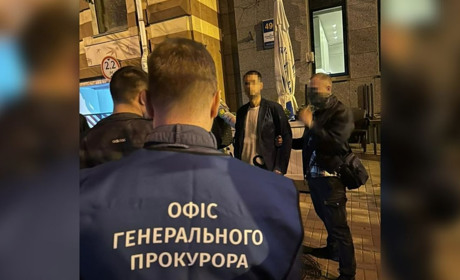 На хабарі затримали прокурора Фастівської окружної прокуратури: вимагав від підприємця 30 000 $