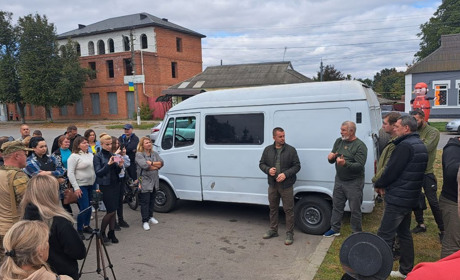 Зустріч відбулася, сесію не провели: про що говорили активісти й учасники зборів у Гадячі 3 жовтня