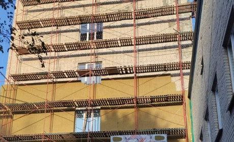 Відбудова поліклініки у Тростянці: стартували роботи корпусу, який росіяни розстріляли з танку