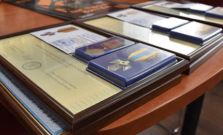 Відзнаки від Президента України і Харківського університету отримали рідні загиблих курсантів