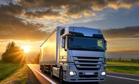 Що варто знати про автомобільні перевезення? Ра Транс допомагає розібратися