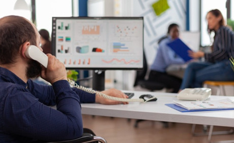 За працевлаштування людей з інвалідністю роботодавець може отримати грошову компенсацію від держави