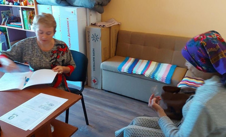 Соціальні працівники Менської громади відвідали сім’ї групи ризику