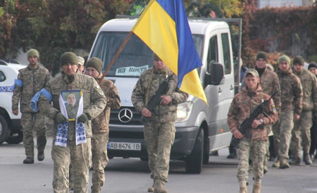 Він був гідним воїном: у Калинівці провели в останню путь Юрія Українця