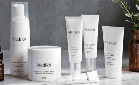 Професійна косметика Medik8: лікувальний догляд за шкірою обличчя