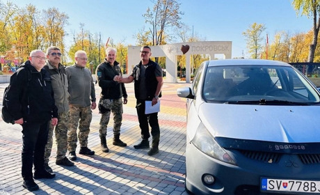 Автопарк добровольчого батальйону «Покровськ-1» поповнився ще однією автівкою