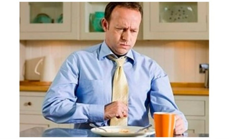 Відчуття важкості в животі: причини, симптоми та способи лікування