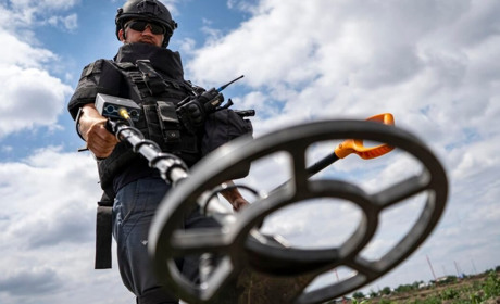 В Україні почали видавати ваучери на навчання за спеціальністю "сапер": хто може отримати