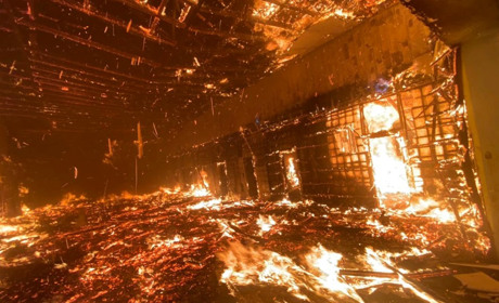 Знову Торецьк під ворожим вогнем. Рятувальники 15 годин боролися з пожежею на шахті