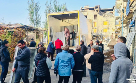 Майже 600 пластикових вікон для відновлення пошкоджених будинків вже отримали покровчани