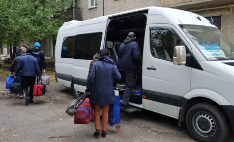 Черговий евакуаційний рейс з Торецька відбудеться 26 жовтня. Благодійники вивозять всіх охочих