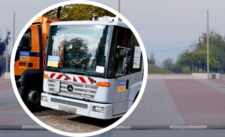 У Нікополя з'явилися сміттєвози з Німеччини: хто передав та що з ними робитимуть у нашому місті