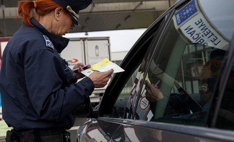 Обов'язковий документ, щоб виїхати у Польщу автівкою: інформація та вартість