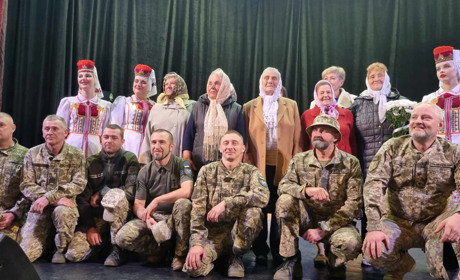 Гурт «Берестяночка» з П’ядиківців відвідав концерт Волинського народного хору