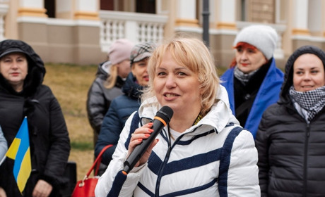 Як новокаховські волонтери з Одеси допомагають ВПО