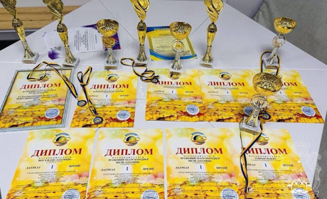 До Покровська з перемогами. Театр народної пісні «Златиця» повернувся з Міжнародного конкурсу