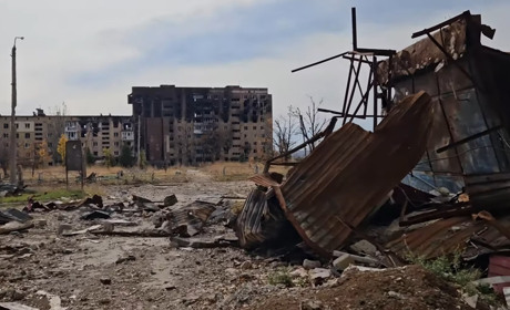 Військові капелани показали як зараз виглядає прифронтовий Вугледар — огляд новин за 27 жовтня