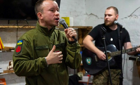 У Гуляйполе завітали музиканти «Культурного десанту». Грали у Пункті Незламності (фото)