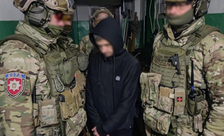 В Чернігові вкотре затримали наркоторговців: вилучено товару на 100 тисяч гривень