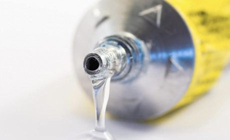 В Южному малолітня дитина випила суперклей