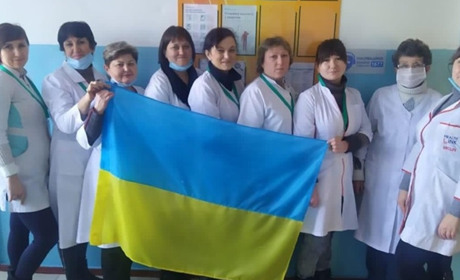 За п'ять кілометрів від лінії фронту медики Торецька тримають свій фронт. Хто їм допомагає