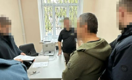 Привласнили 6 млн грн: депутата Одеської облради та ексголову селища підозрюють у розкраданні коштів