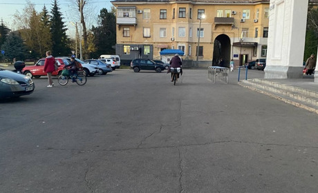 Робота в Жовтих Водах: нові вакансії від центру зайнятості та сайтів пошуку роботи