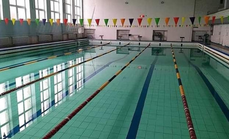 "Вода вже набрана": Дмитро Ханіс прокоментував роботу зимового басейну